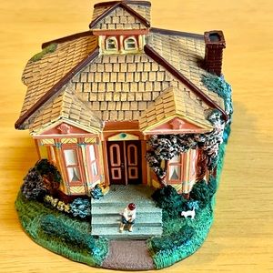 Victoria Grove Miniature Cottage House Hawthorne Village “Rose Haven” 0024A